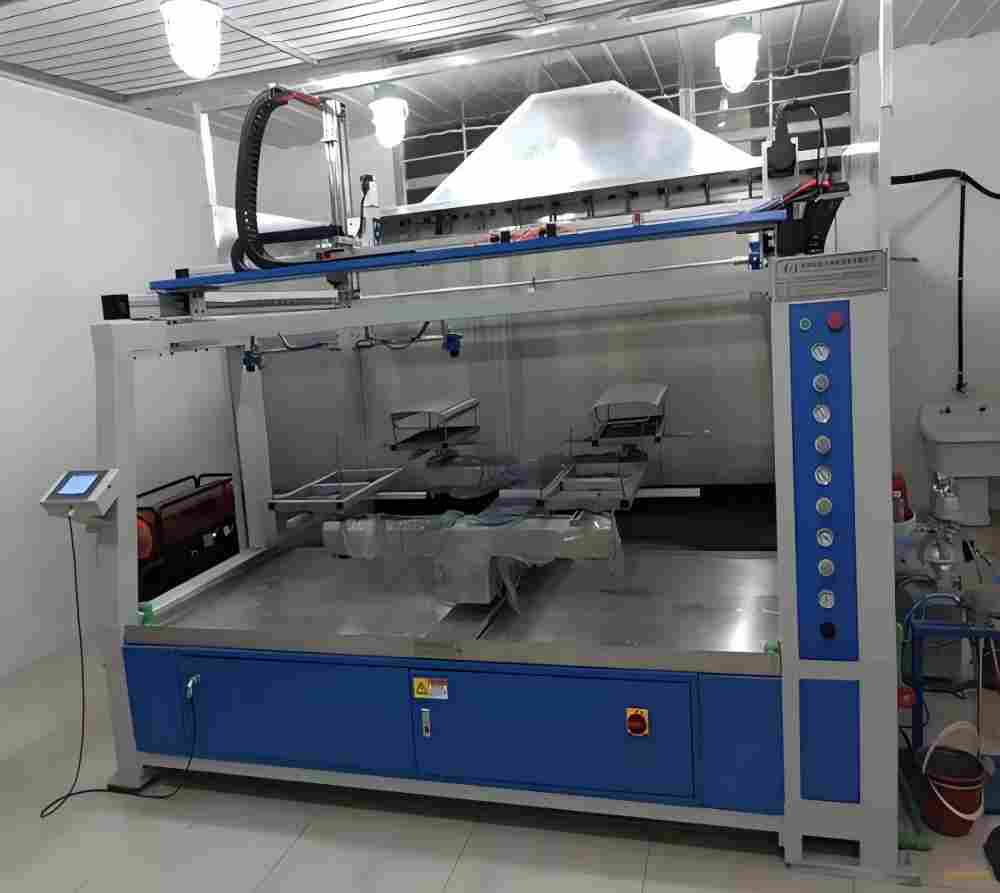 塑胶件五轴喷漆机-5-Axis Automatic Spraying Machine for Plastic Parts