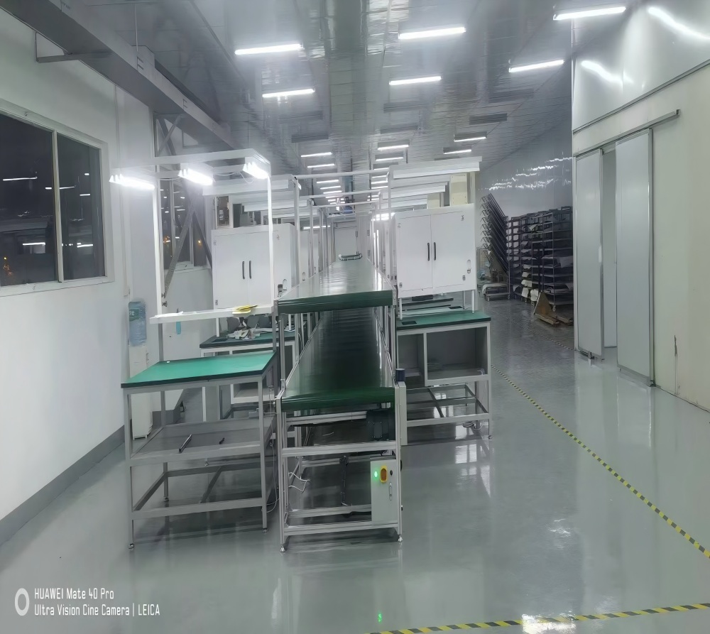 皮革包覆定型边角修剪流水线-Leather Covering, Forming and Edge Trimming Assembly Line